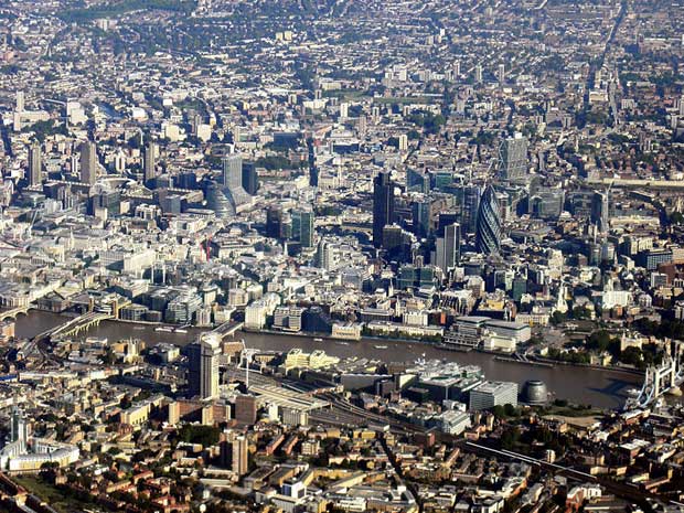 El desastre de la City londinense. O, ponga su verdadera cara a los negocios financieros | Antón Capitel