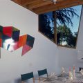 Interior of American modern architect Frank Gehry's house showing the dining area just off the kitchen, Santa Monica, California, January 1980. (Photo by Susan Wood/Getty Images)