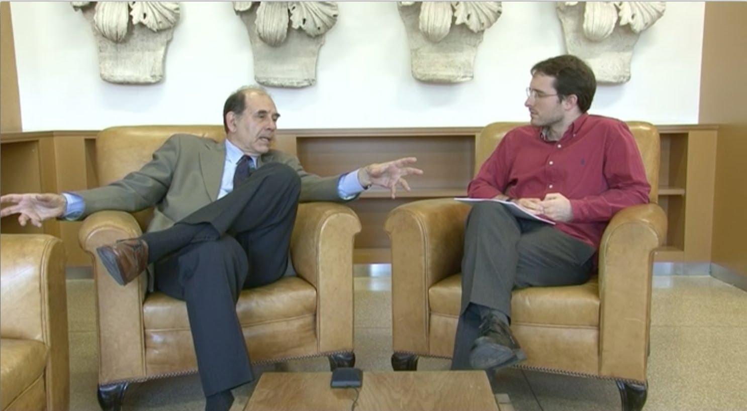 Entrevista a Nikos Salíngaros
