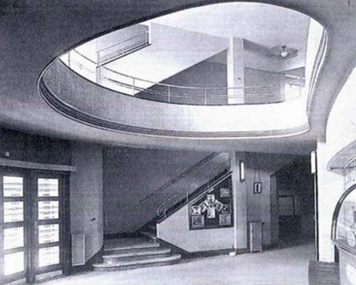 Cine Barcelo. Vista del vestibulo