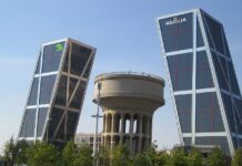 Depósito de la Plaza de Castilla Autor Nils van der Burg Fuente wikimedia.org