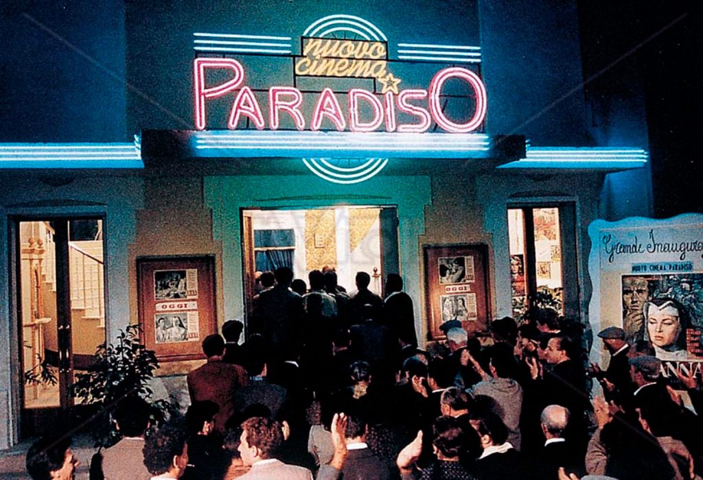 Escena "Cinema Paradiso" | Fuente: cineycriticasmarcianas.com 
