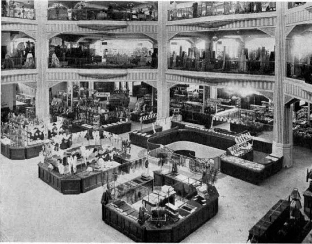 Interior del Edificio Madrid-París