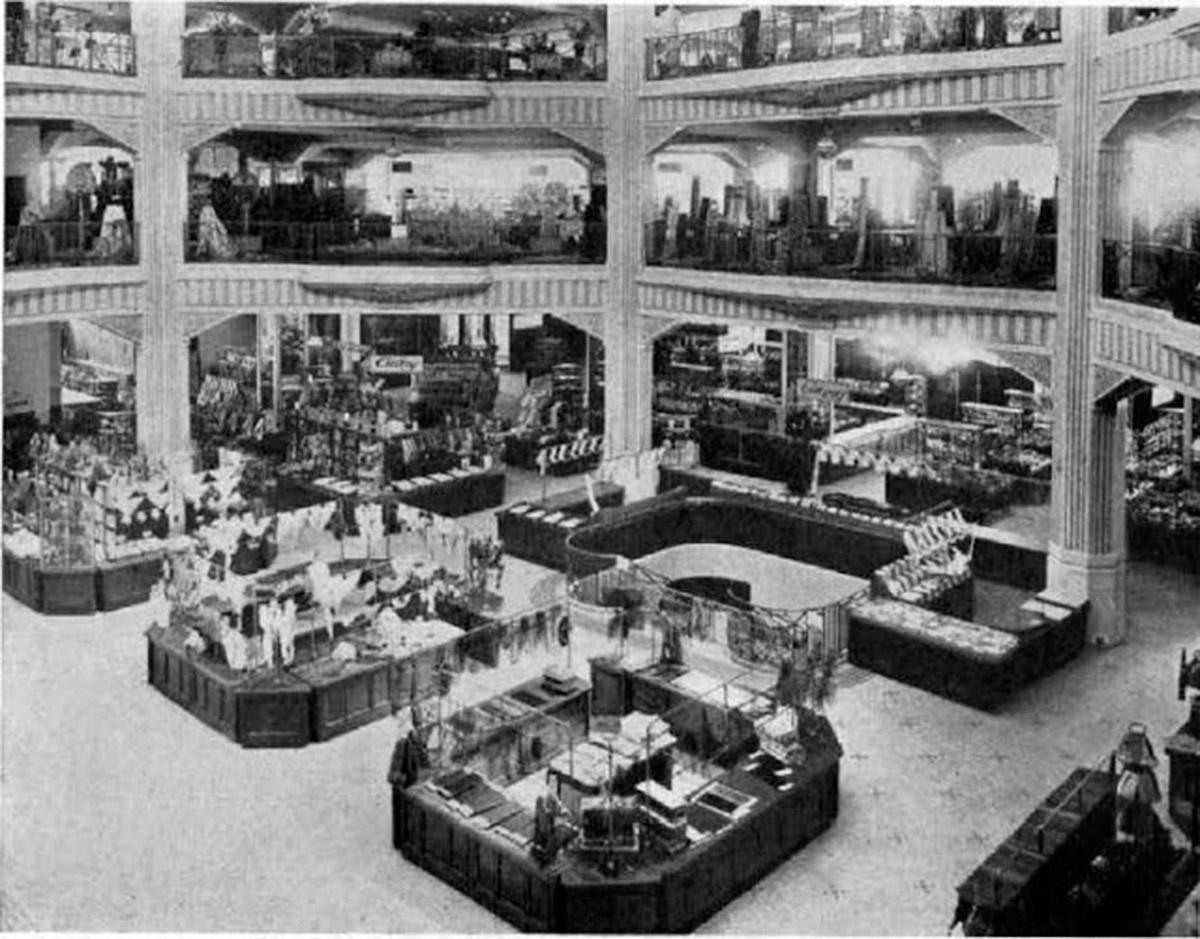 Interior del Edificio Madrid-París