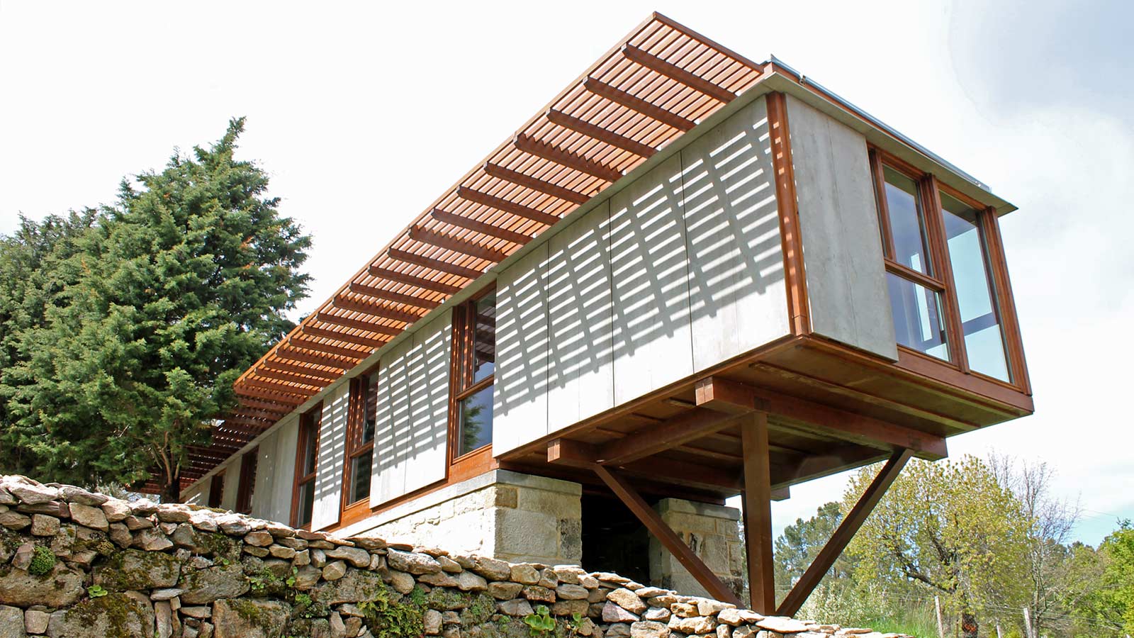 Alberto Corral Corral · Ubuild, un nuevo sistema constructivo en madera 1