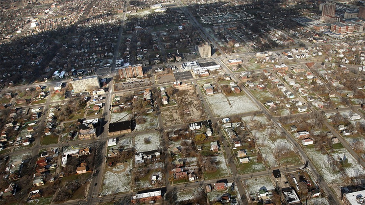 Cronópolis, bajo la sombra de Detroit. Vista aérea de Detroit
