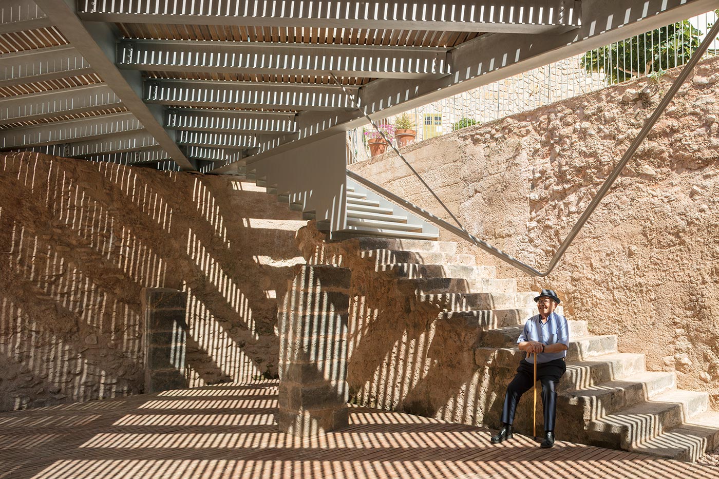 Plaza de la Sinagoga en el centro histórico de Onda | el fabricante de espheras – Grupo Aranea – Cel-Ras Arquitectura