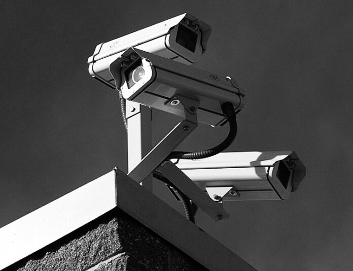 La-ciudad-del-miedo-Stepienybarno-Vídeo vigilancia