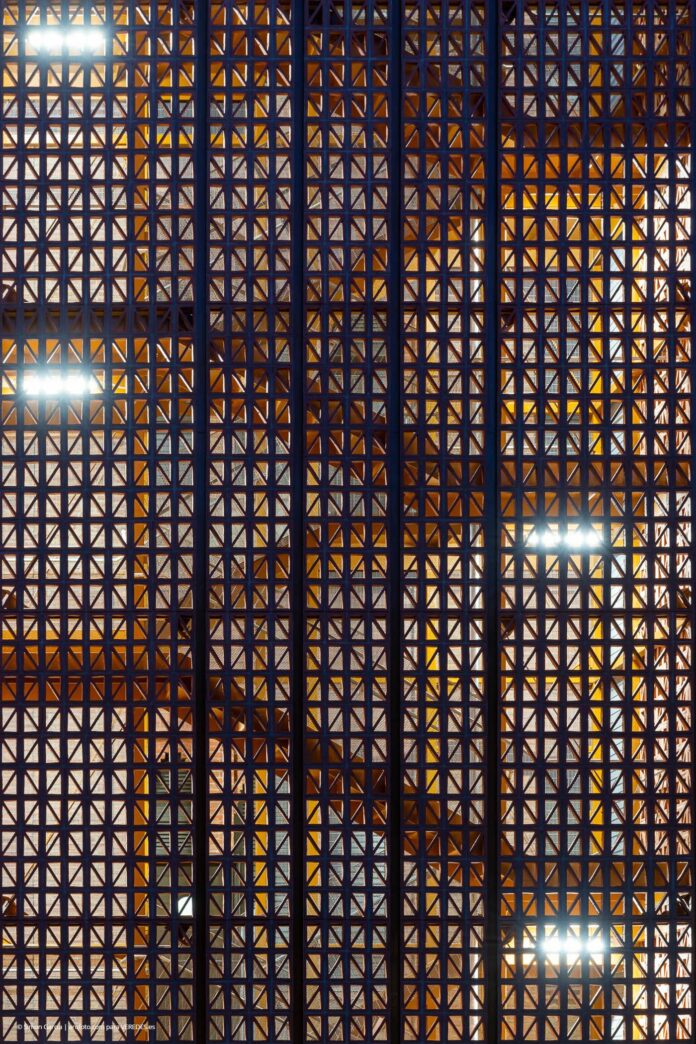 Escalera de evacuación en el recinto protegido “Teresianas Ganduxer” | Pich architects