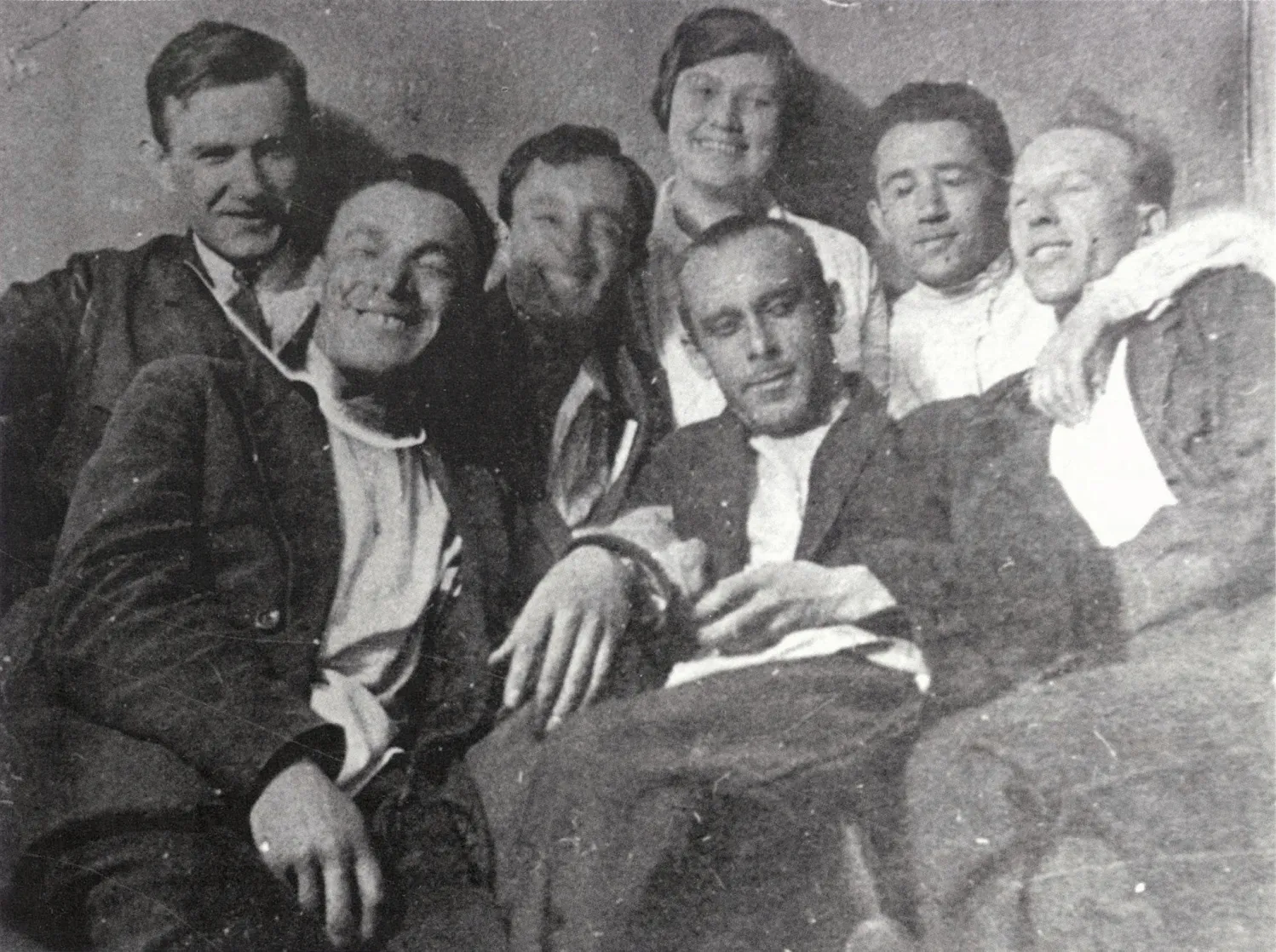Cortadle las alas José Ramón Hernández Correa ivan-leonidov-and-students-of-vkhutein-1929