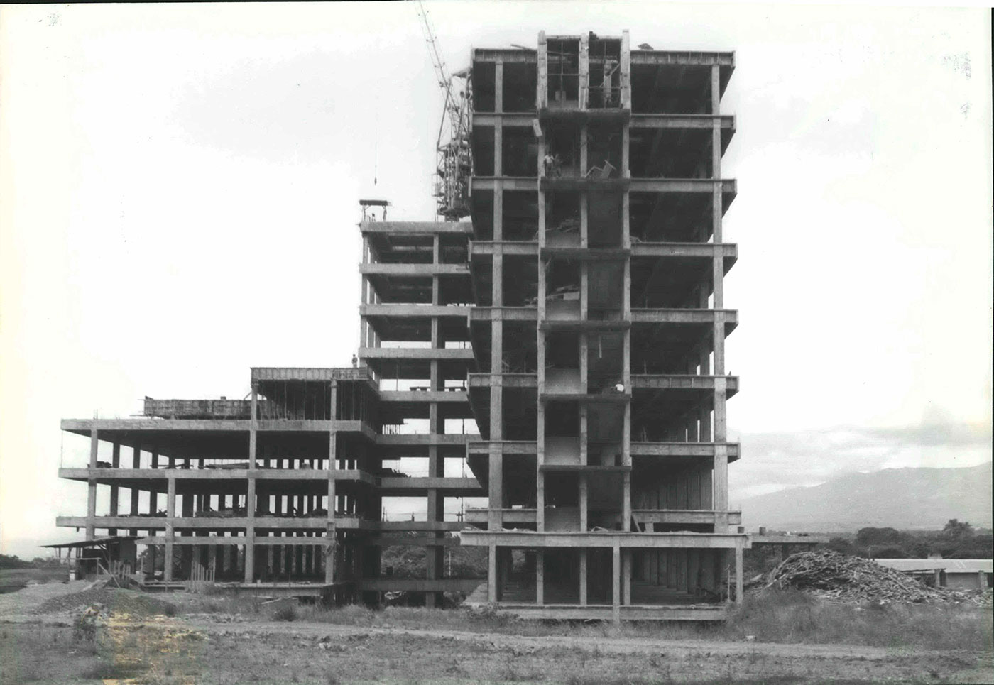 Hospital México de Costa Rica Luis Alberto Monge Calvo Diferentes fotografías de archivo de la obra en construcción a principios de los años sesentab