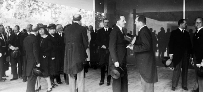 Pabellón de Barcelona El no ya lo tienes José Ramón Hernández CorreaEl Pabellón se concibió para albergar la recepción oficial 2