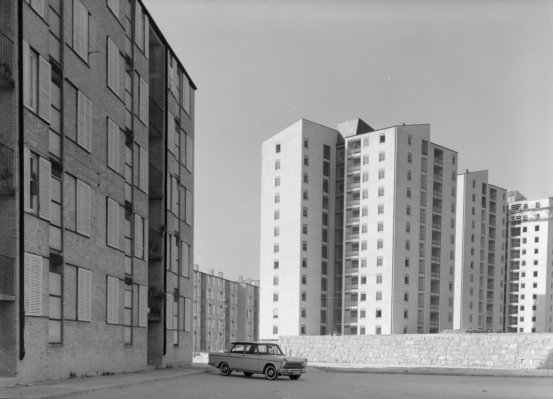 Fotografía y arquitectura Viviendas en El Batán, 1961. Fotografía de Juan Pando. Instituo de Patrimonio Cultural en España
