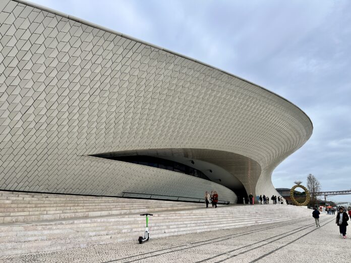 Si una grieta es arquitectura David García-Manzanares Vázquez de Agredos Grieta en la roca – Fotografía David Gª-Manzanares