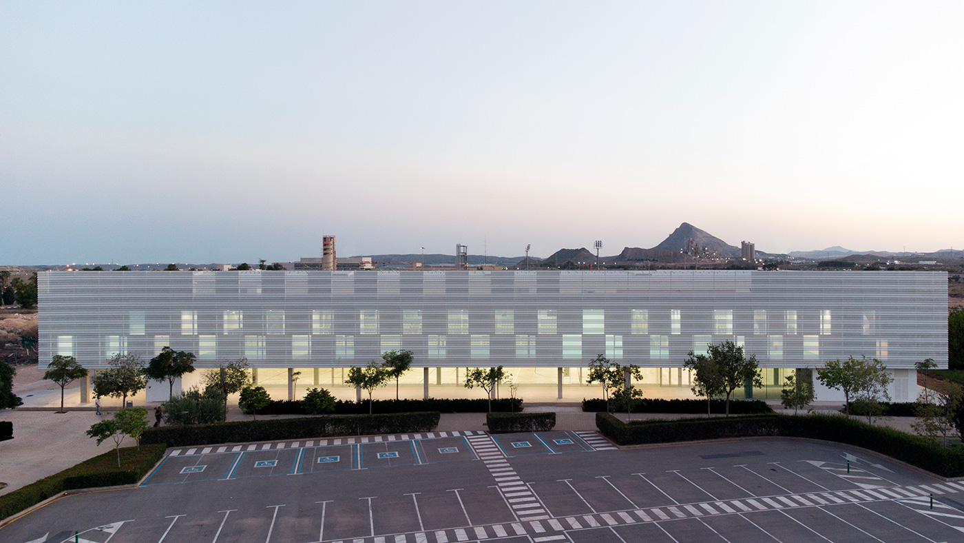 Pabellón Municipal de Deportes de San Vicente del Raspeig MCEA (Manuel Costoya Estudio de Arquitectura) - Naos 04 arquitectos David Frutos 1