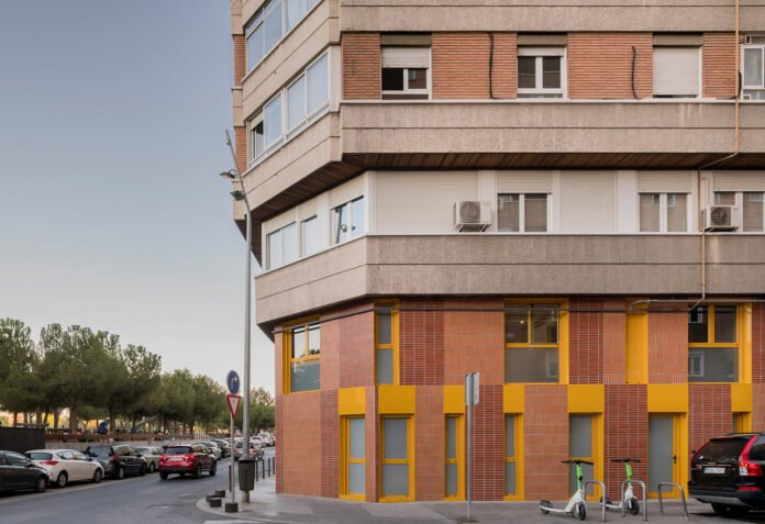 Apartamentos en un almacén OOIIO Arquitectura © javier-de-paz-02