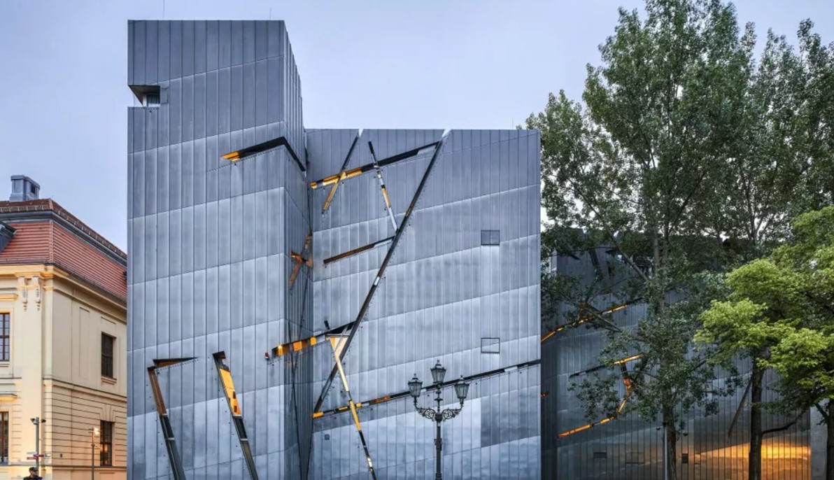 Cuando el diseño excluye, un desafío en la era de la inclusión Héctor J. Nava Fuenmayor Museo Judío de Berlín. (2001). Daniel Libeskind. Cuando el diseño excluye, un desafío en la era de la inclusión Héctor J. Nava Fuenmayor Museo Judío de Berlín. (2001). Daniel Libeskind.