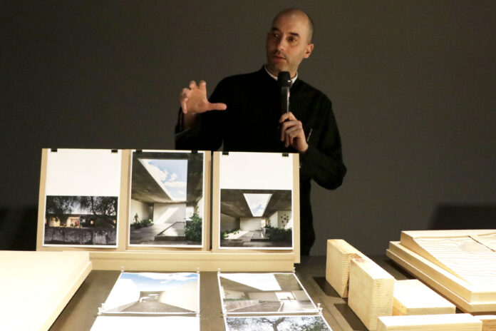 La teoría del olvido Javier García Librero arquitecto Manuel Cervantes