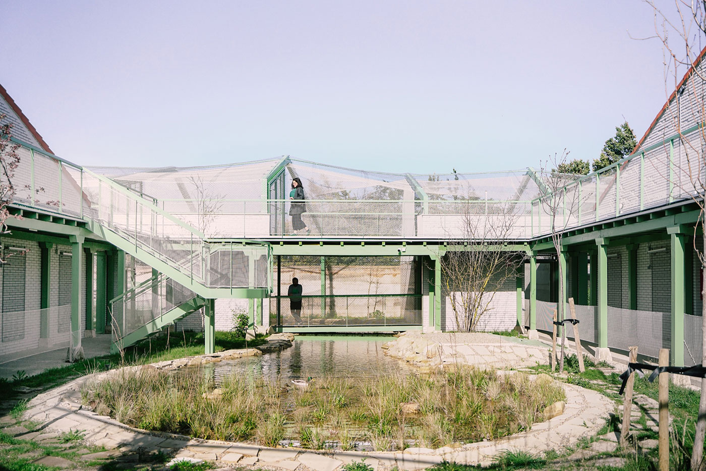 Centro de Biodiversidad de Burgos AJO taller de arquitectura © Bruno Rilova Ortega 2 vista-estanque
