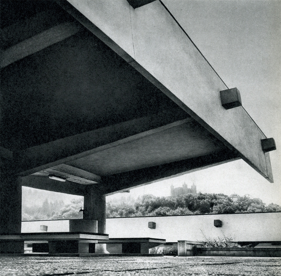 Colección de paisajes Miguel Ángel Díaz Camacho Mercado Municapal Santa Maria da Feira en Aveiro.