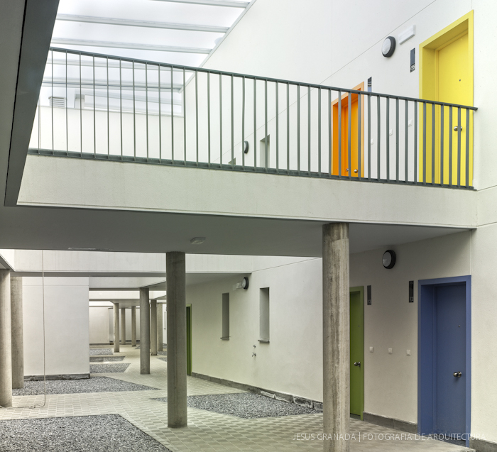 Bajo sospecha bRijUNi 51 alojamientos en La Rinconada (Sevilla). Lourdes Bueno y Luis Valero © Jesús Granada