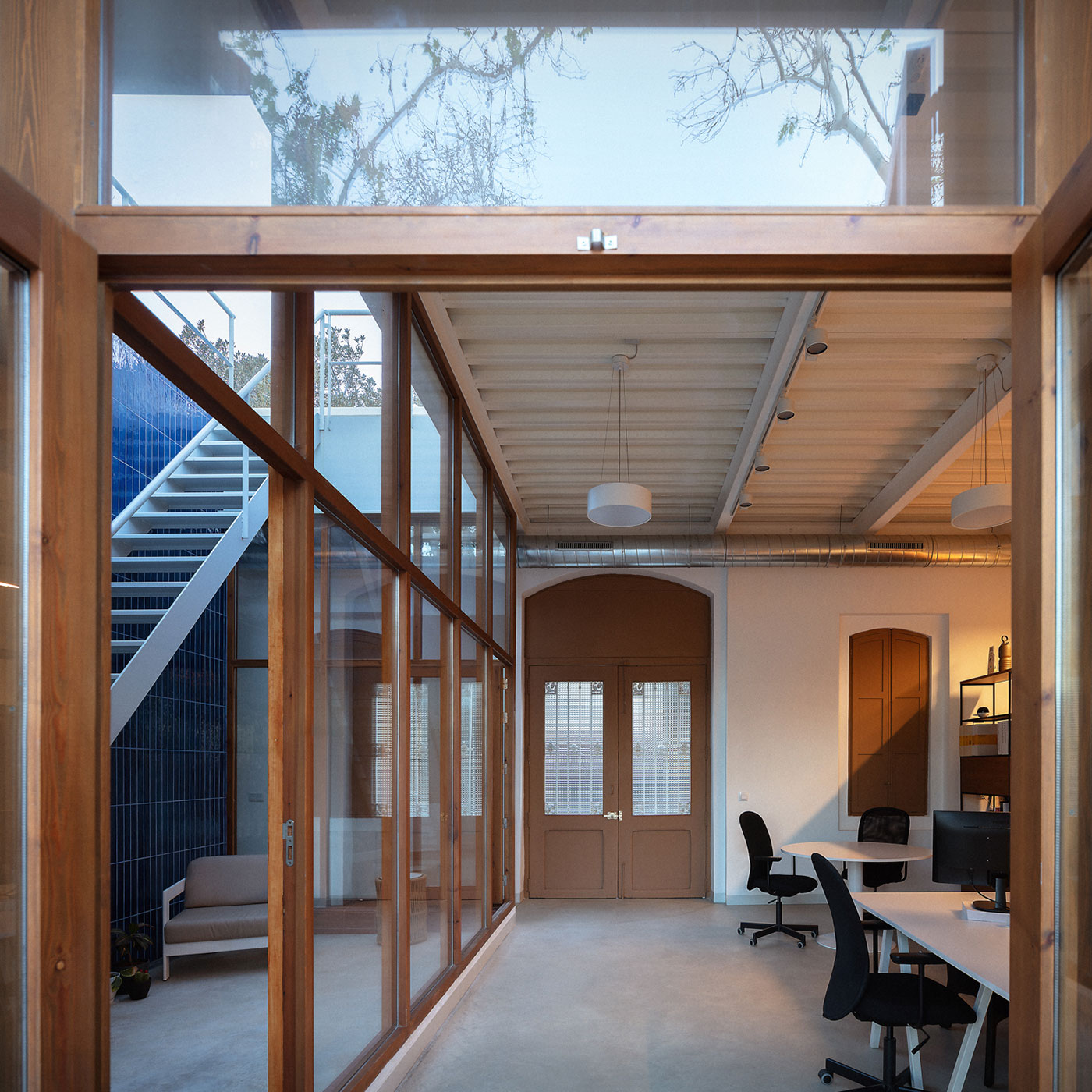 Habilitación de la Caseta de La Marina de Valencia como espacio de trabajo temporal artístico el fabricante de espheras © Milena Villalba 7