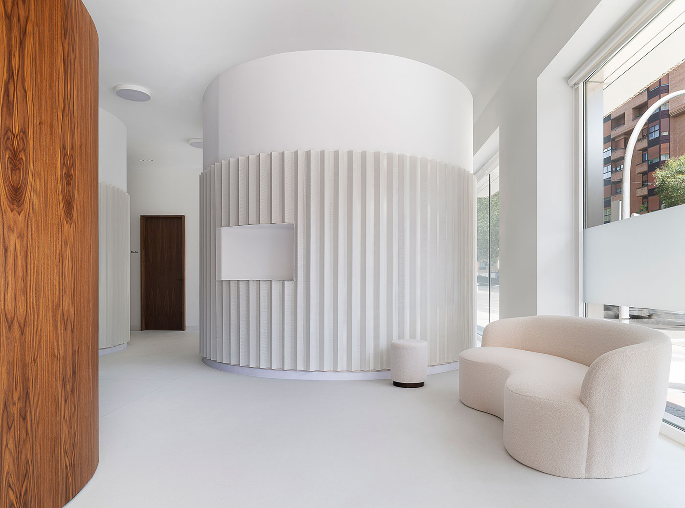 Policlínica Dental Pérez-Arroyo David Hernández Arquitectura - Murillo Arquitectos © Gabriel Gallegos 12_Sala-de-Espera