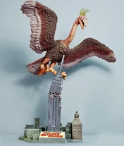 Figura de resina del colapso del Empire State Building Jorge Gorostiza