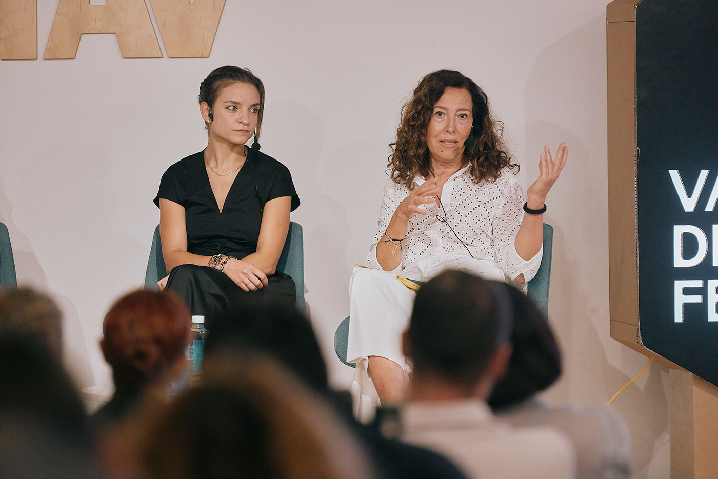 Ana Mombiedro · Arquitectura y Neurociencia BravaStudio