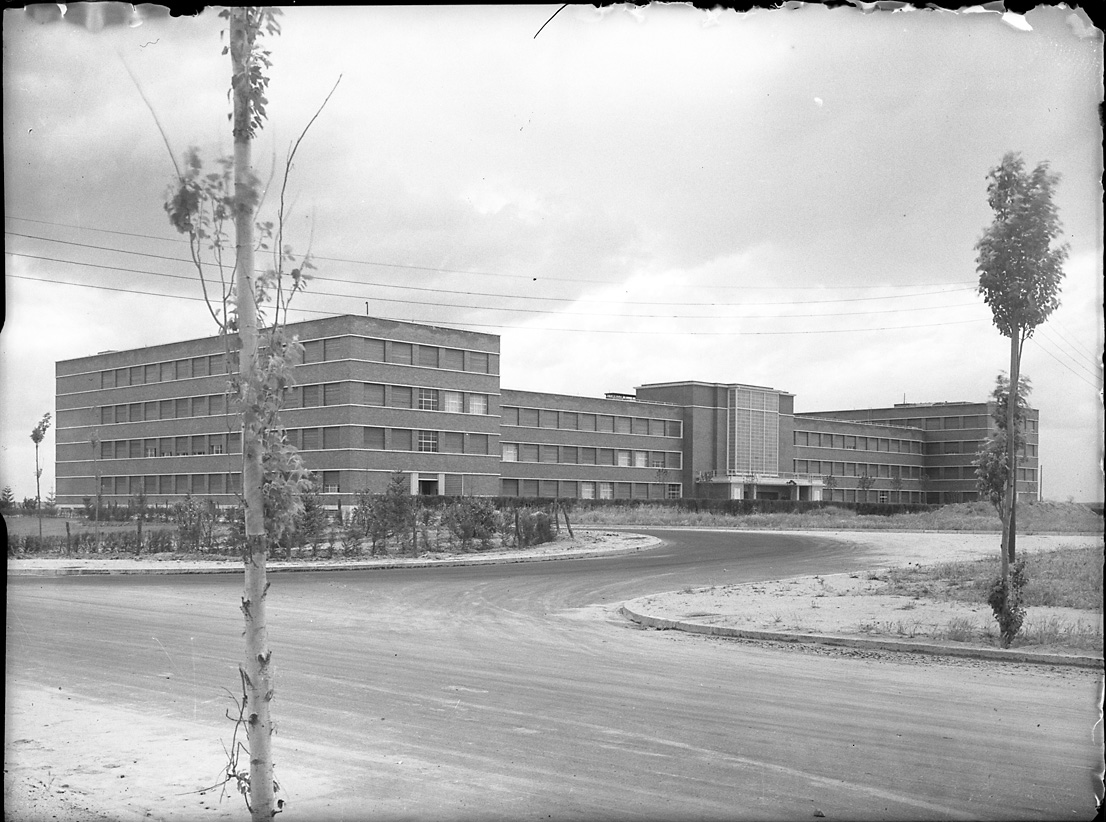 XIV Congreso Docomomo Iberia 2027. Universidades y Modernidad. La arquitectura al servicio de la educación Facultad de Filosofía y Letras