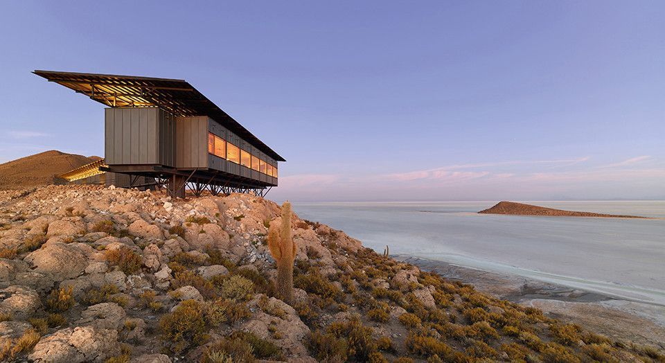 Homes for Our Time. Sustainable Living INT