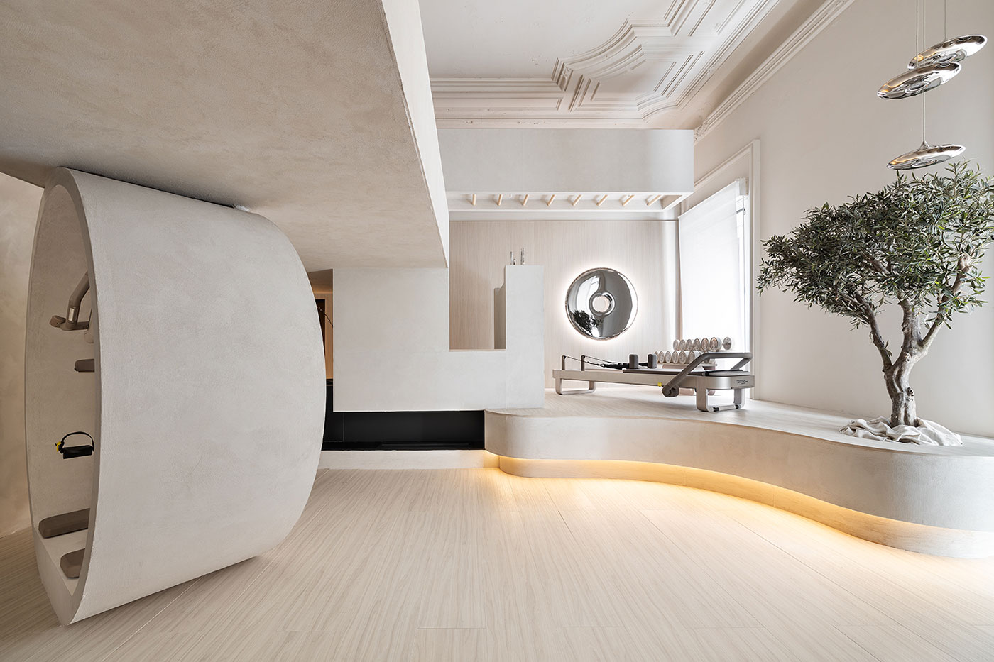 casa-decor-2026-espacio-technogym-ruiz-velazquez-architecture-&-design © Nacho Uribesalazar 01