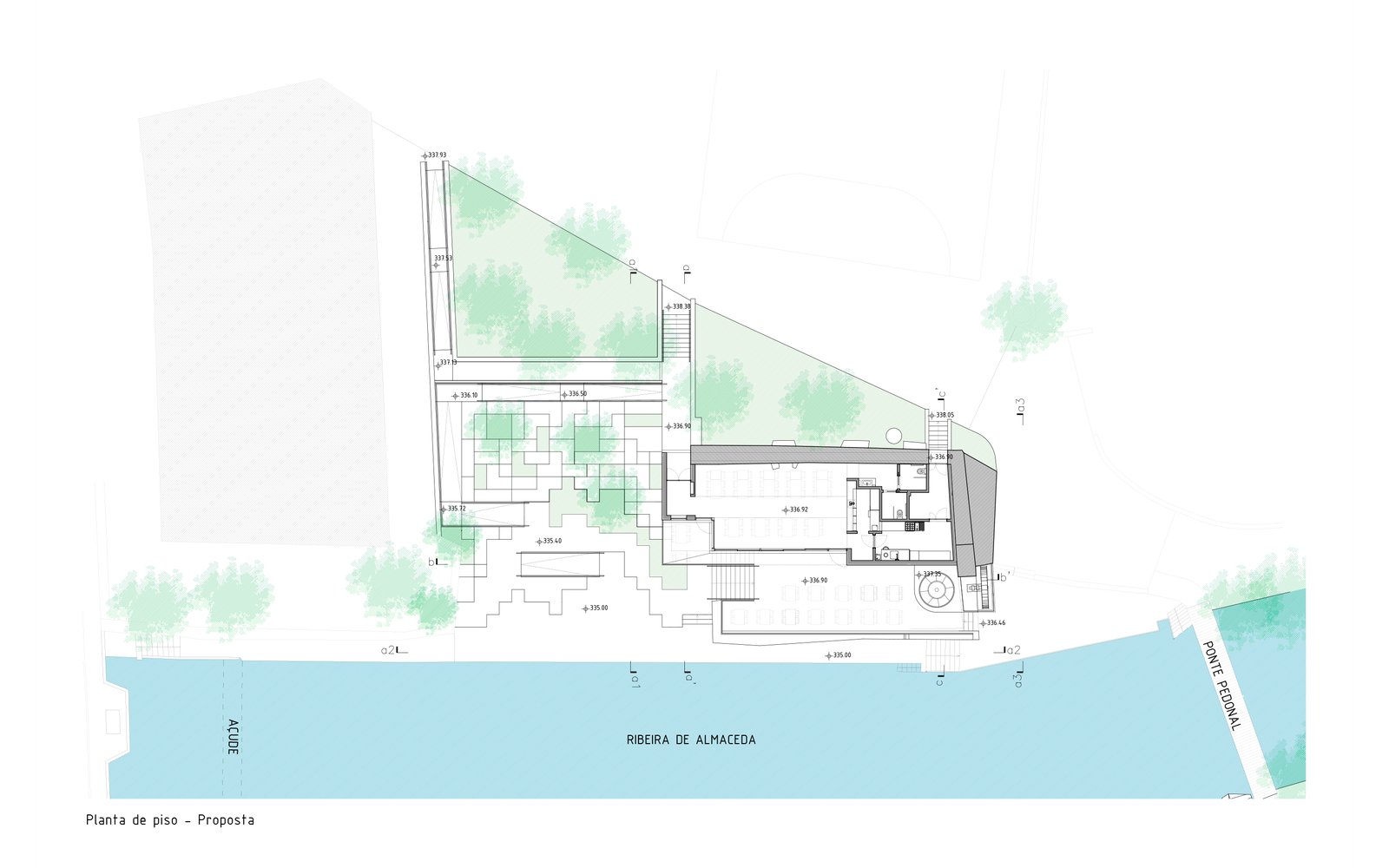 Bar de la playa fluvial de Almaceda dbA arquitectura © João Lopes Cardoso 01_almaceda_bar-reflejado-en-la-playa-fluvial