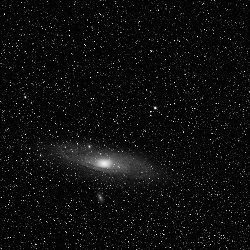 Galaxia M31, M32 y M110. Fotografía tomada desde Alpuente (Valencia) el 27 de diciembre de 2019. © Carlos J. Gómez